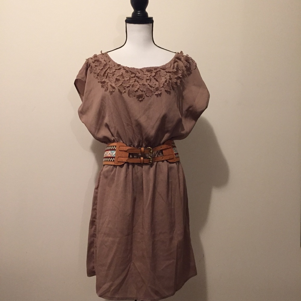 Pretty Dress Adorned w/ Cutout Flowers